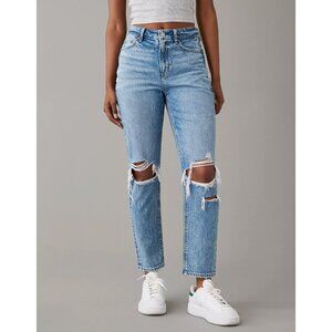 AE Strigid Ripped Mom Jean